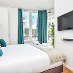 Charming And Cosy Flat Next To The Eiffel Tower