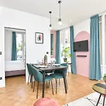 Charming And Cosy Flat Next To The Eiffel Tower